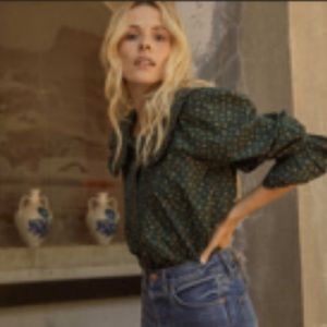 NWOT Doen Hudson Peter Pan Blouse